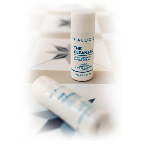 HIALUCIC- THE CLEANSER MINI (30 ml)